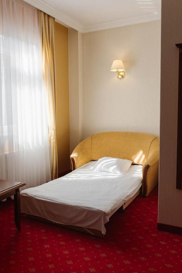 Hotel Jakub Sobieski أوافا المظهر الخارجي الصورة