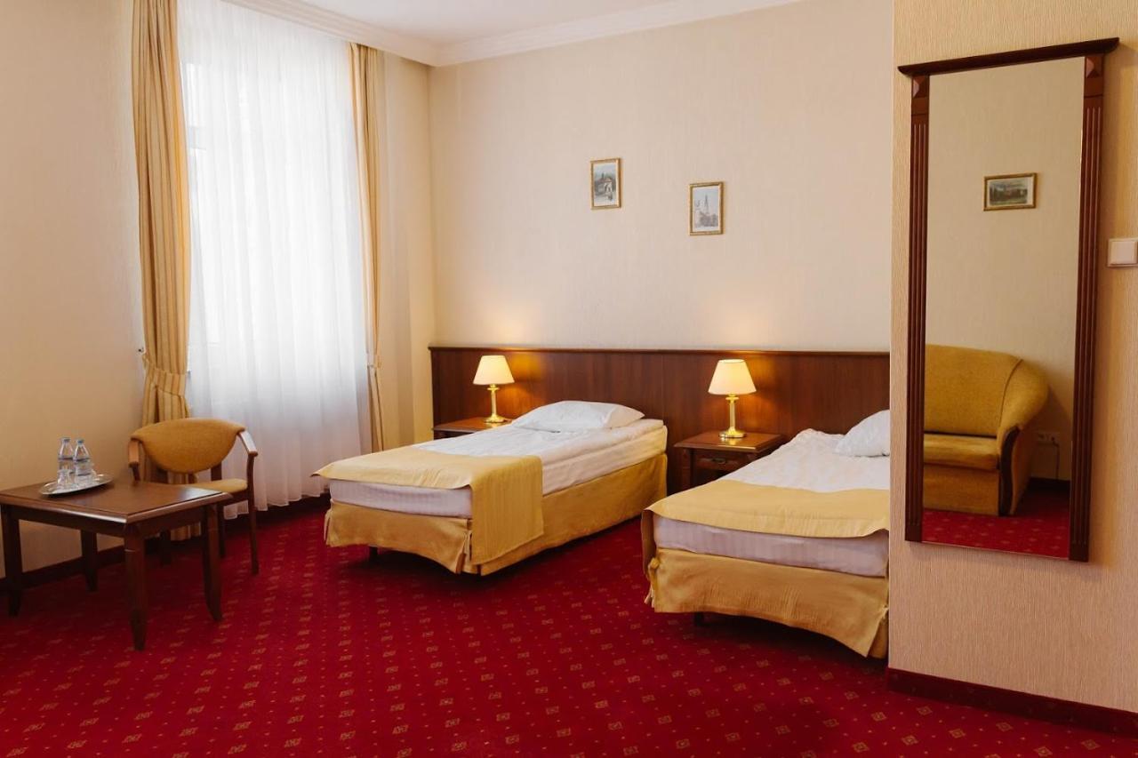 Hotel Jakub Sobieski أوافا المظهر الخارجي الصورة