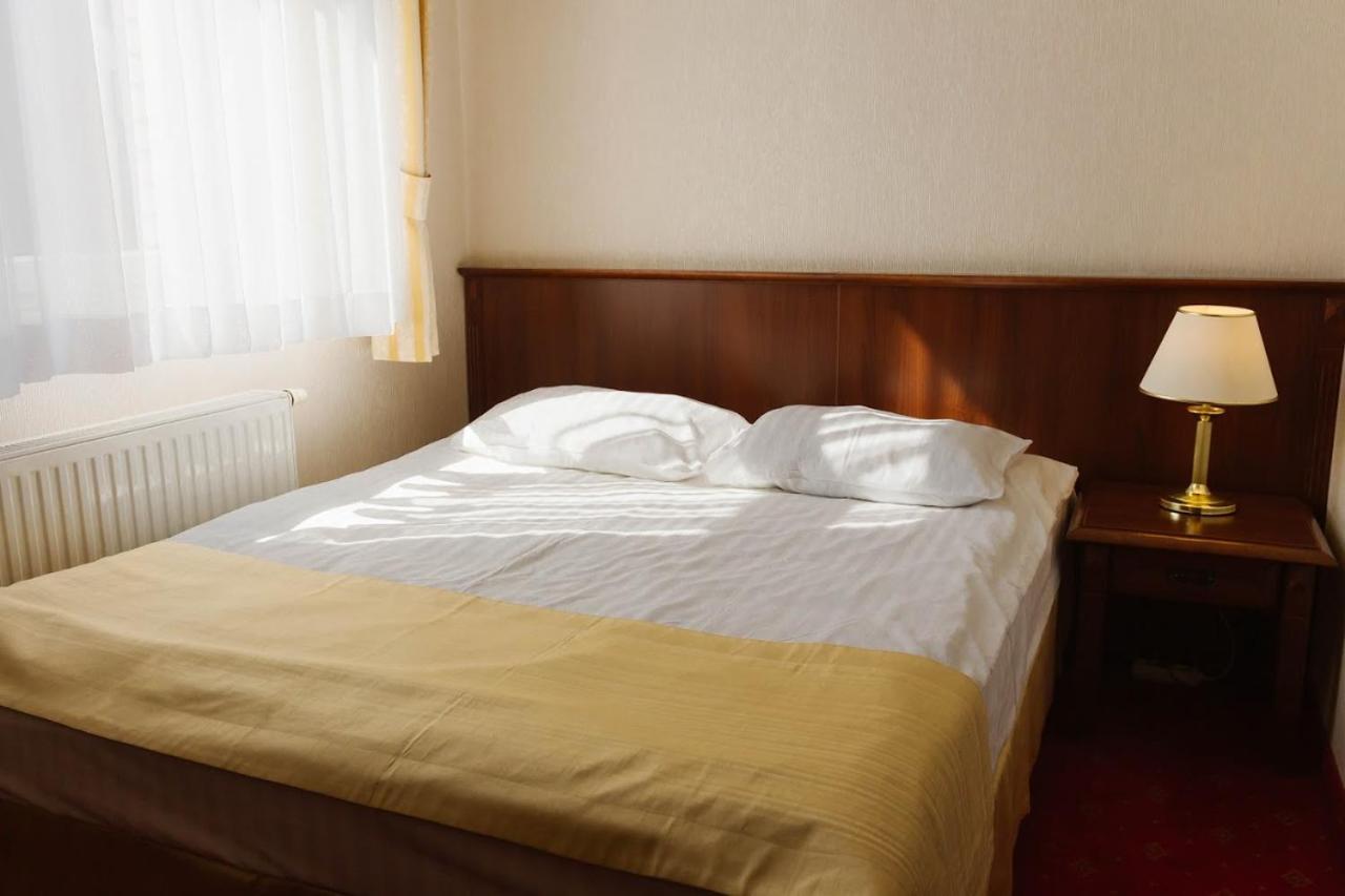 Hotel Jakub Sobieski أوافا المظهر الخارجي الصورة