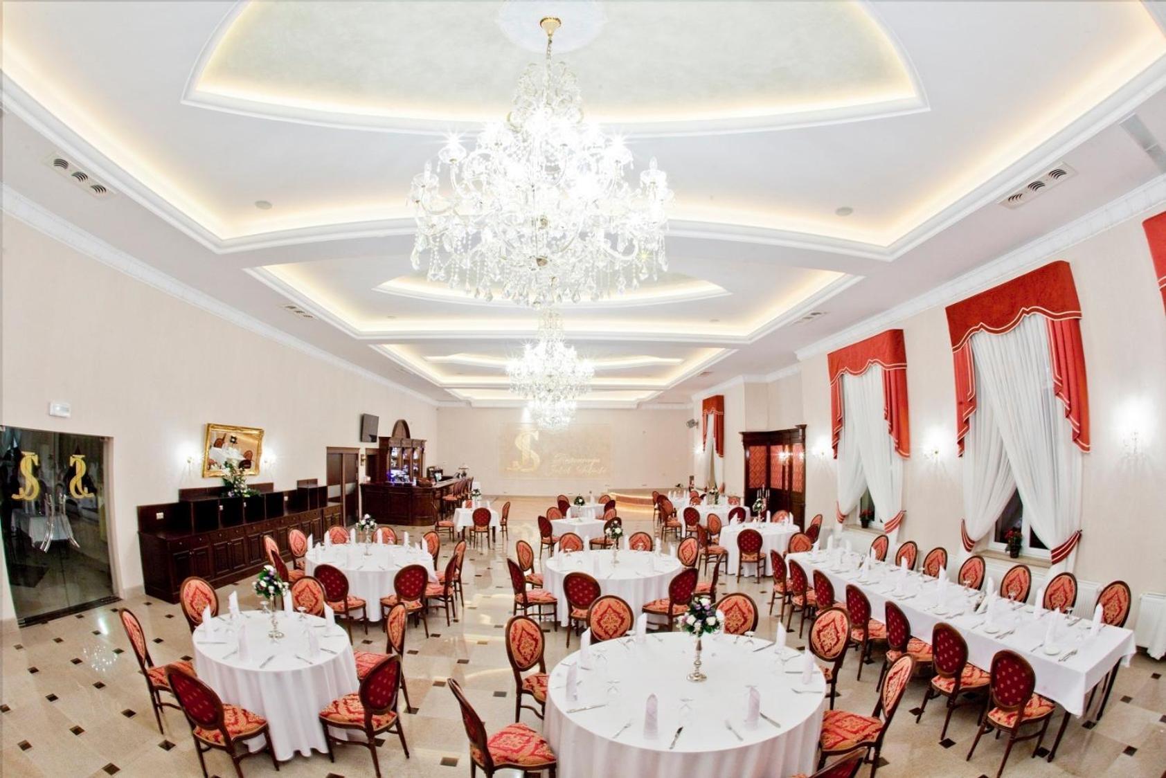 Hotel Jakub Sobieski أوافا المظهر الخارجي الصورة